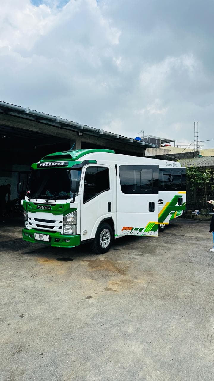 Sewa Elf Garut Murah dan Nyaman, Solusi Transportasi Rombongan yang Bikin Perjalanan Lebih Hemat