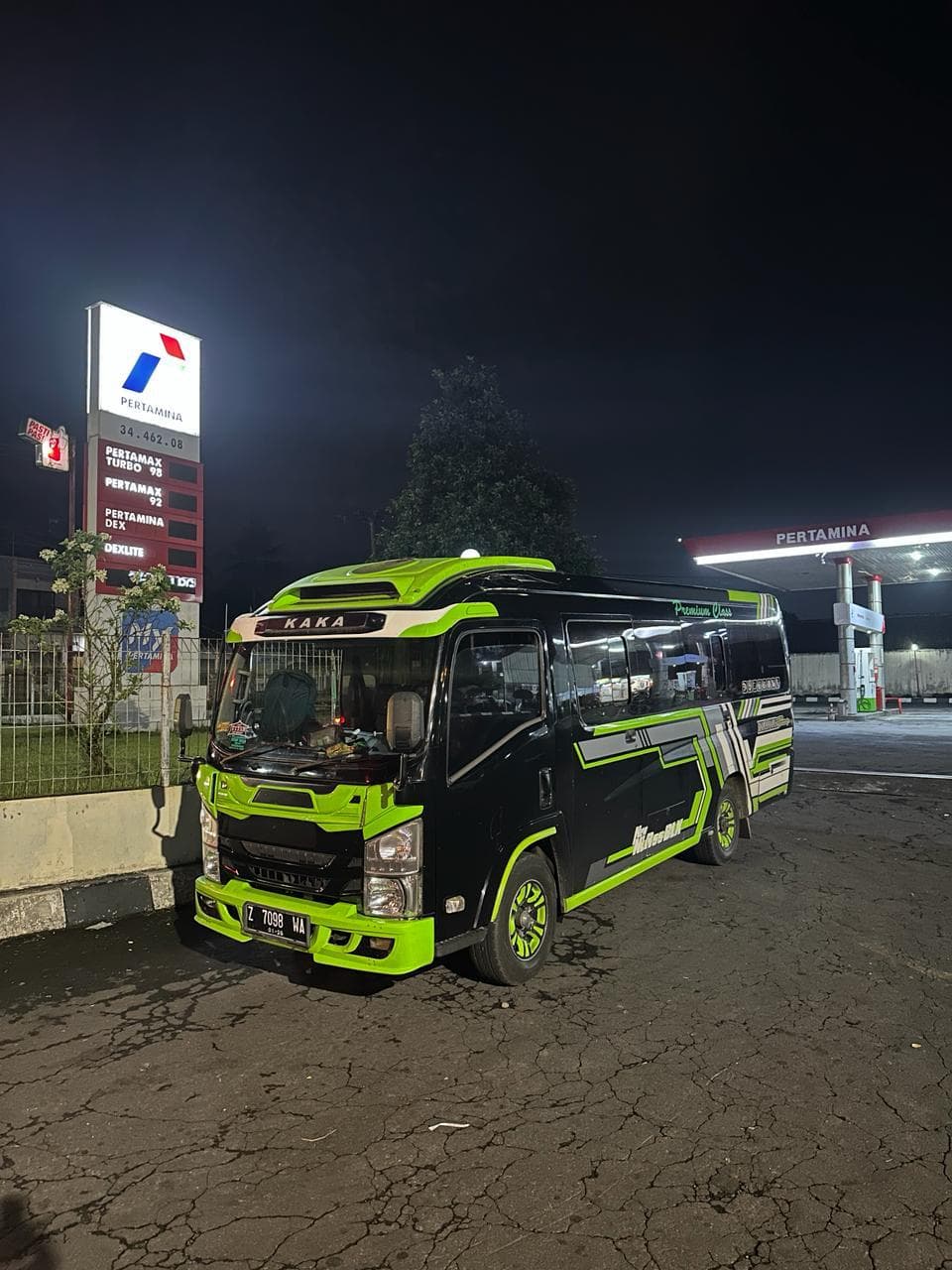 Sewa Elf Garut untuk Wisata dan Perjalanan Rombongan Nyaman